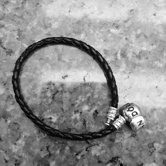 Pandora Wrap