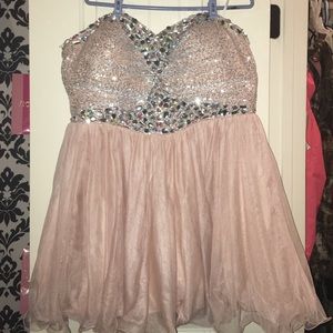 MY BEAUTIFUL HOMECOMING DRESS💗