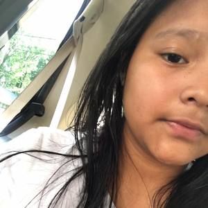 Meet your Posher, Julissa