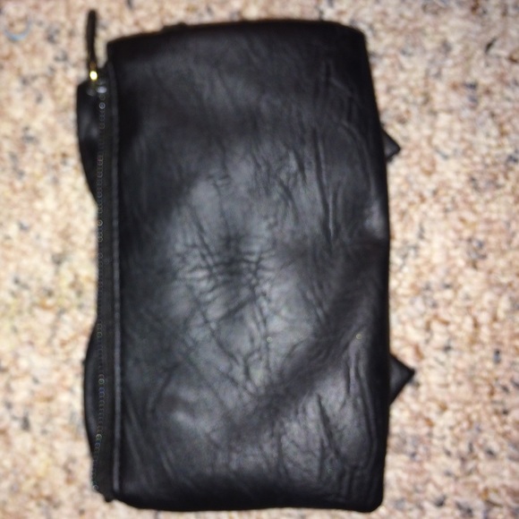 Black leather bow clutch - Picture 2 of 3