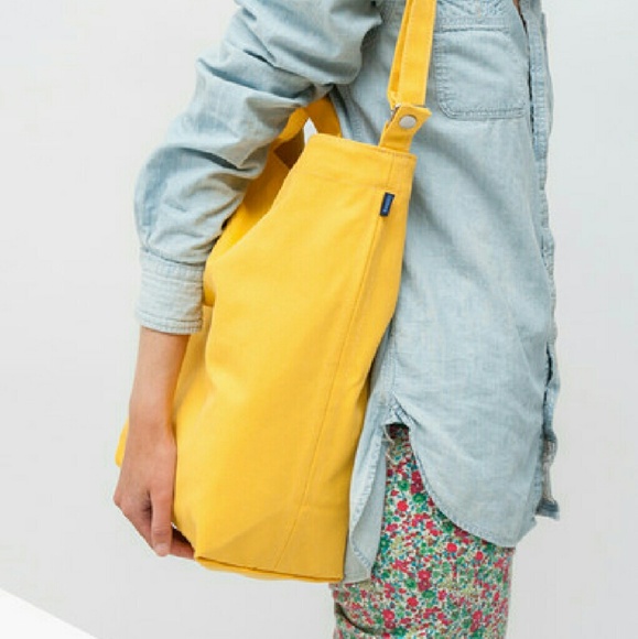 BAGGU Duck Bag in Yellow