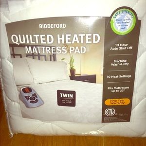 Heated mattress pad