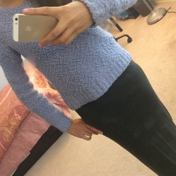 sweater - Picture 2 of 3