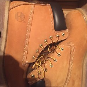Women's timberlands