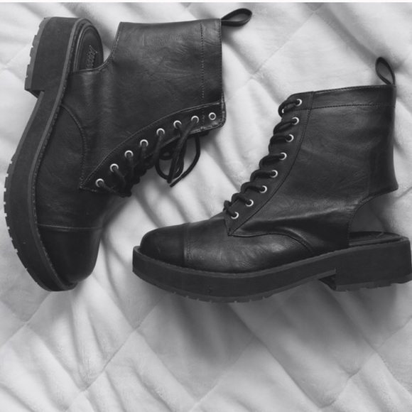 UO cutout boot