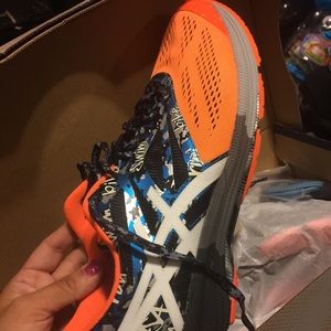 Brand new men's Asics