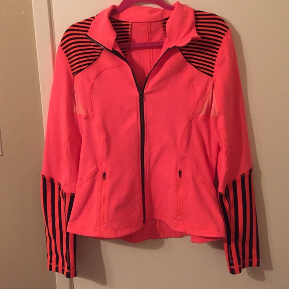 Lululemon shape jacket