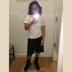 Meet your Posher, Arrisa