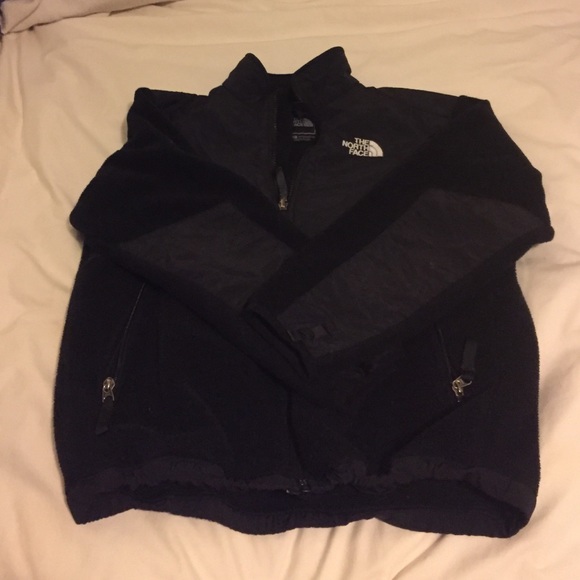 Black north face jacket