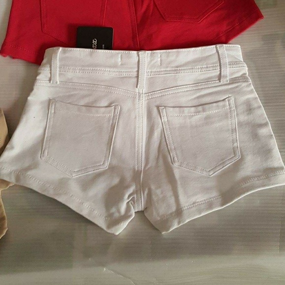 🔥 Last One SMALL 🔥White jegging shorts - Picture 2 of 2