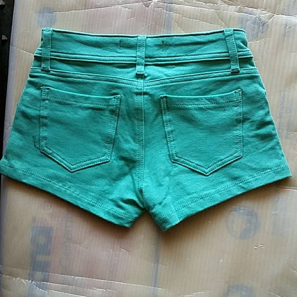 Sale 🎉Mint Green jegging short - Picture 3 of 4