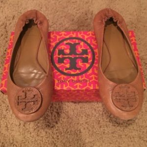 Tory Burch tan Reva Flat