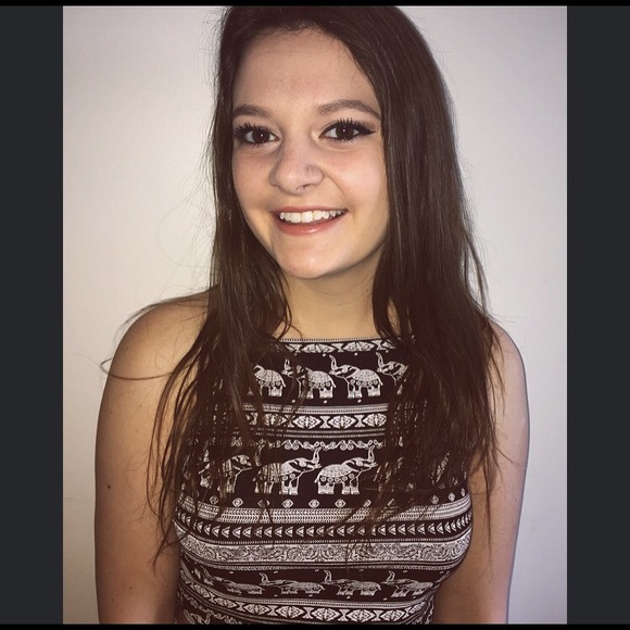 Meet your Posher, Ally