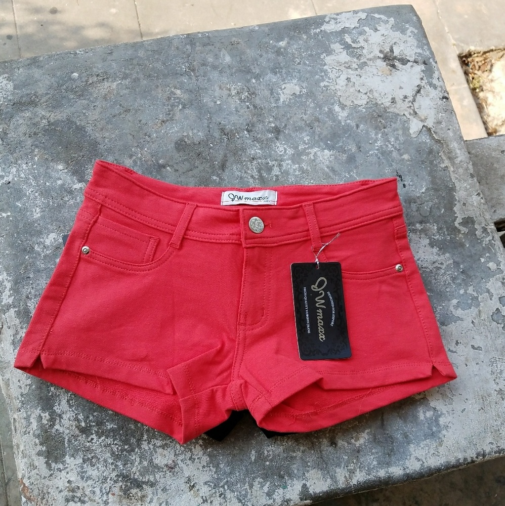 Sale 🎉 Coral jegging shorts