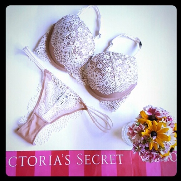 New! Victoria's Secret bra and panty set