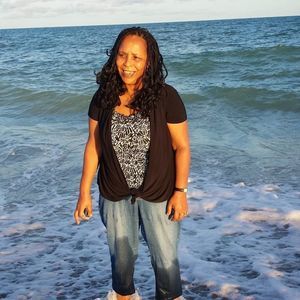 Meet your Posher, Rebeka