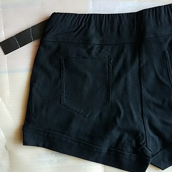 New Black Shorts - Picture 4 of 4