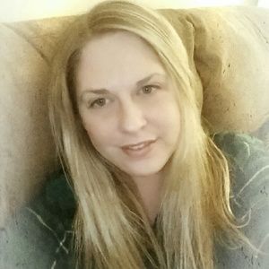 Meet your Posher, Casey