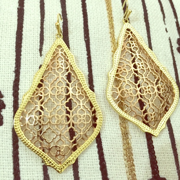 Kendra Scott Addie Earrings in Rose Gold
