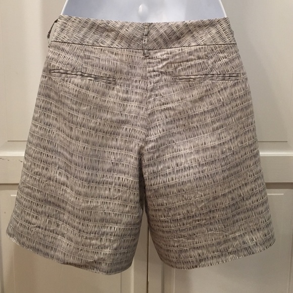 Shorts - Picture 3 of 4