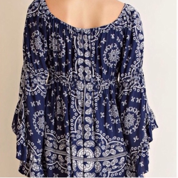 Bell Sleeve Dress - Picture 4 of 4