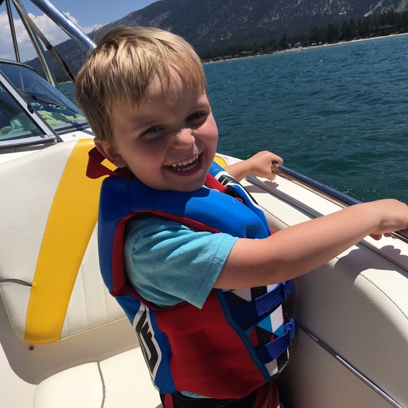 Meet your posher, Erin! - Picture 2 of 4