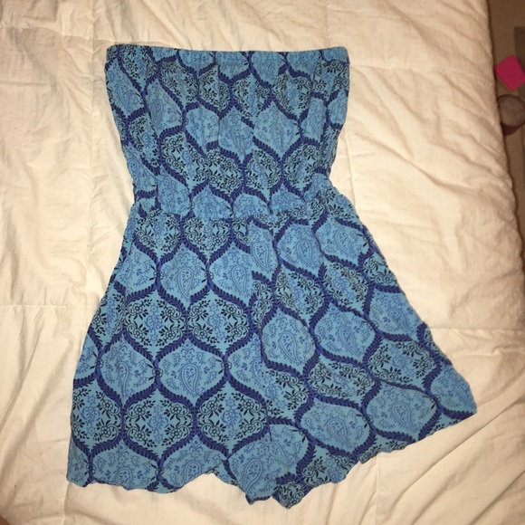 Strapless eyelet pattern romper - Picture 1 of 2