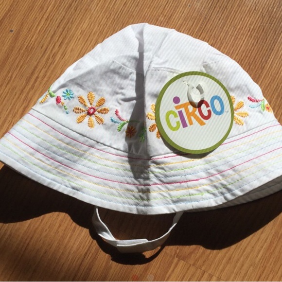 Circo Toddler 2+ Sun  Chin Strap Shell 100%