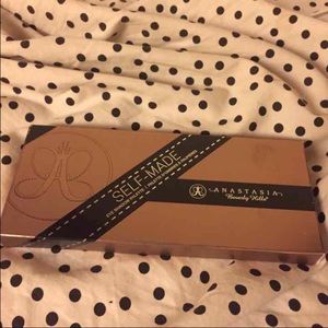 ❗️SOLD ❗️ABH self made palette