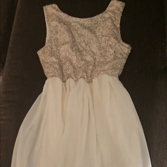 Charming Charlie Off White Dress with Gold Sequin - Picture 1 of 3