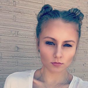 Meet your Posher, Mckenzie