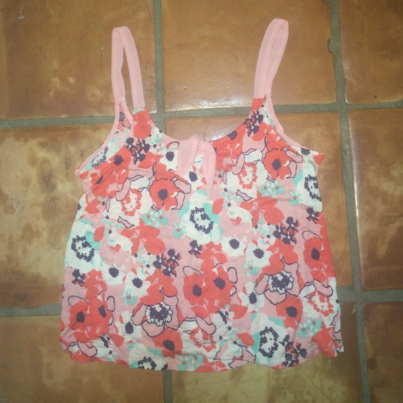 Urban outfitters top NWOT