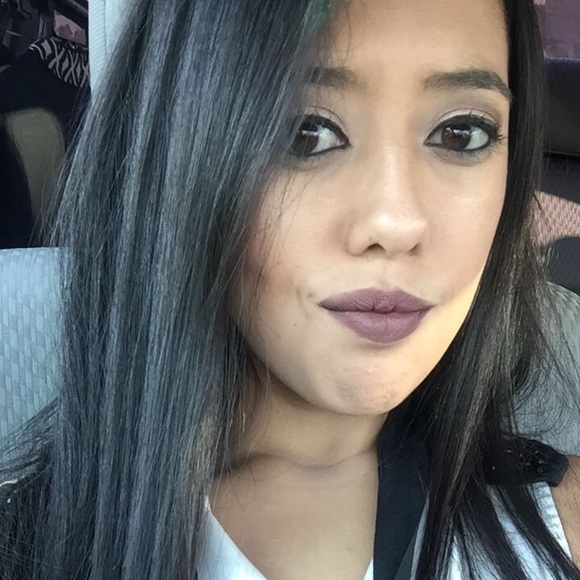 Meet your Posher, Jaclyn - Picture 2 of 2