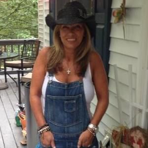 Meet your Posher, Gina