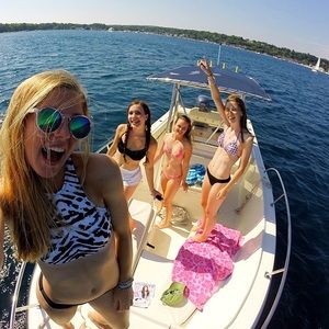 Meet your Posher, Austin