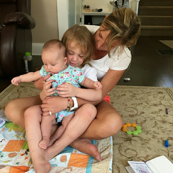 Meet your Posher, Erica - Picture 2 of 4