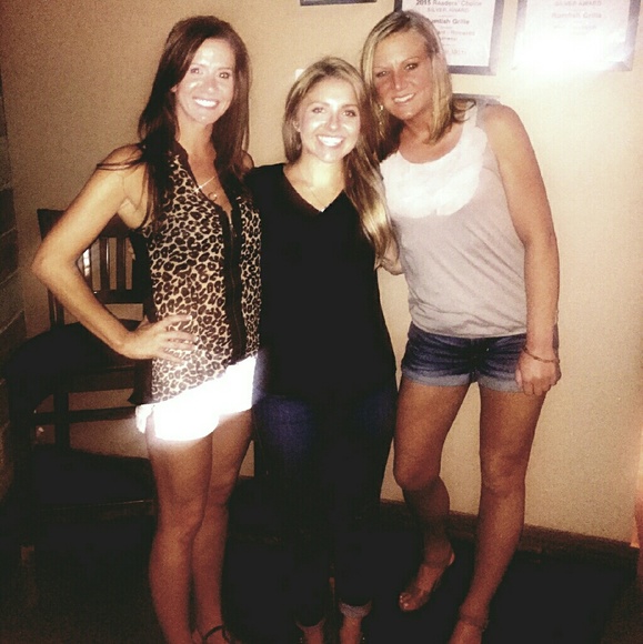 Meet your Posher, Erica - Picture 4 of 4