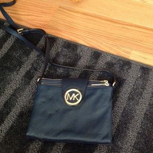 NEVER USED Michael Kors cross body