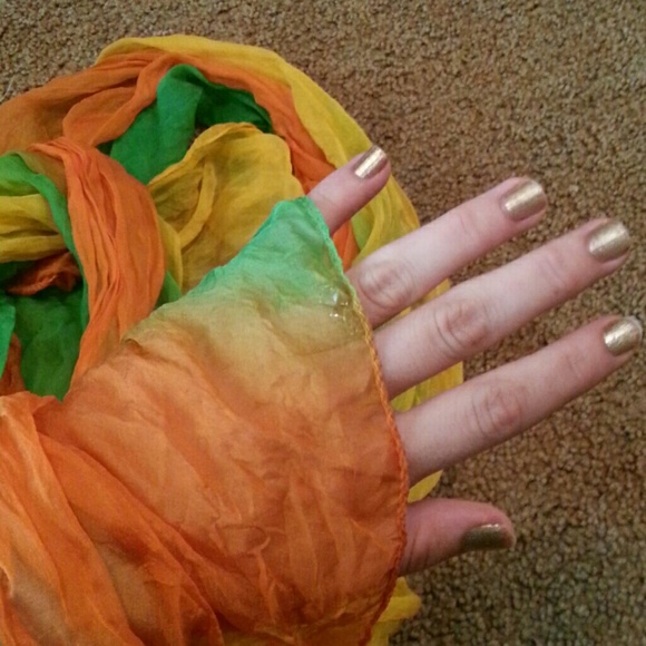 Multi colored scarf - Picture 2 of 3