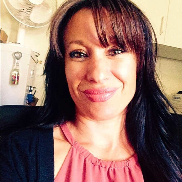 Meet your Posher, Charity