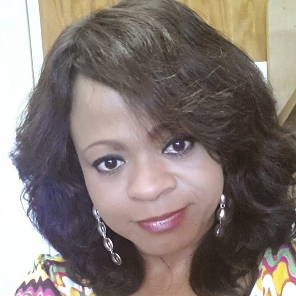Meet your Posher, Ana-marie