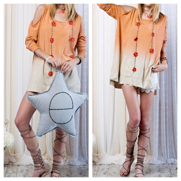 ❗️2 LEFT! Cold Shoulder Boho Tunic vneck - Picture 2 of 3