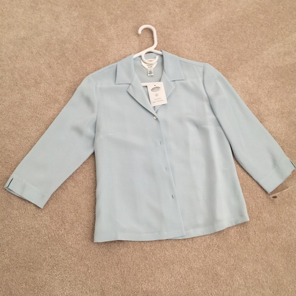 Brand new talbots silk shirt - Picture 2 of 3