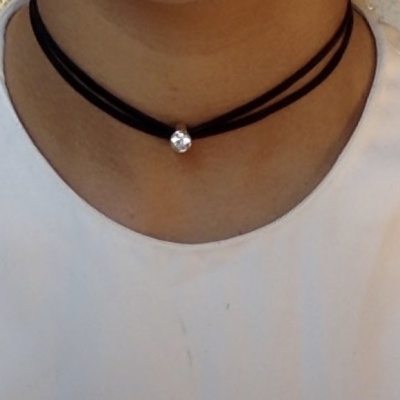 Double strand faux leather chocker