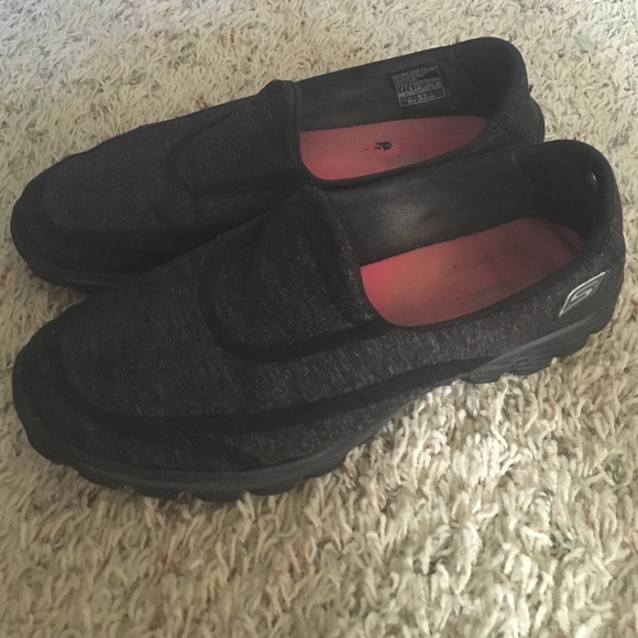 Black and Gray Go-Walks