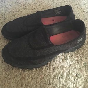 Black and Gray Go-Walks