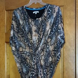 JACK & JINGER DOLMAN SLEEVE TOP NEW NWT