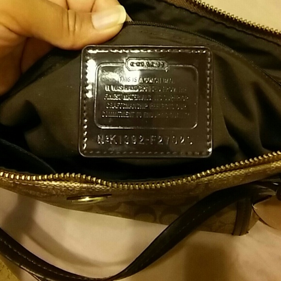 SOLD!!! Authentic Large Coach Peyton purse - Picture 3 of 4