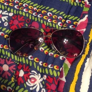 Betsey Johnson Aviator Sunglasses ☀️