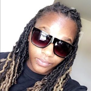 Meet your Posher, Javonda